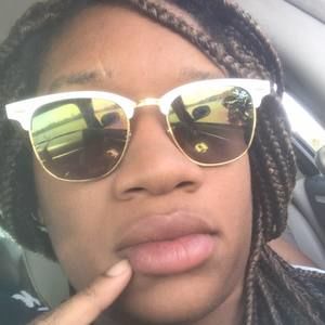 Meet your Posher, Natasha